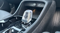 Volvo XC40 2.0 B4P Ultra Dark 5dr Auto Petrol Estate